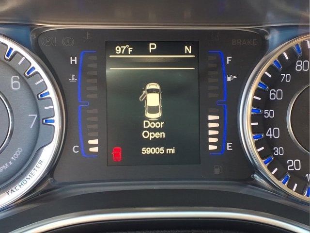 2017 Chrysler 200 Limited Platinum