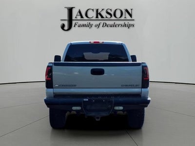 2004 Chevrolet Silverado 2500 HD LS