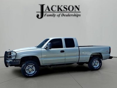 2004 Chevrolet Silverado 2500 HD LS