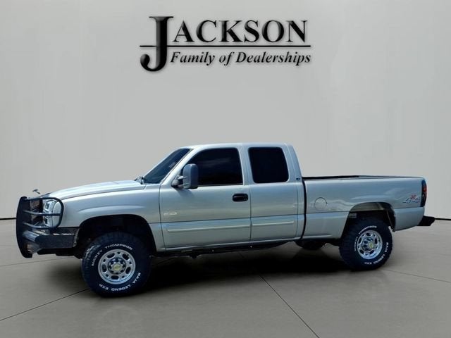 2004 Chevrolet Silverado 2500 HD LS
