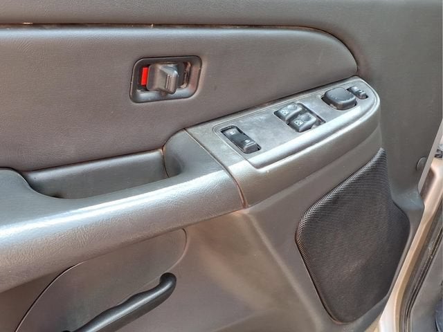 2004 Chevrolet Silverado 2500 HD LS