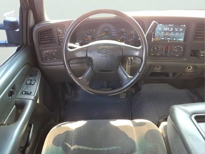 2004 Chevrolet Silverado 2500 HD LS