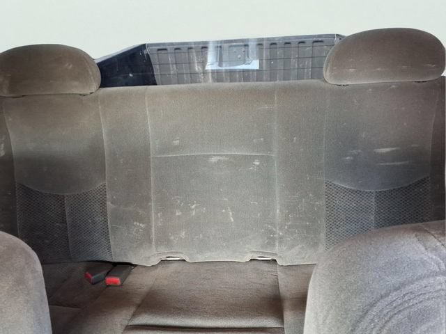 2004 Chevrolet Silverado 2500 HD LS