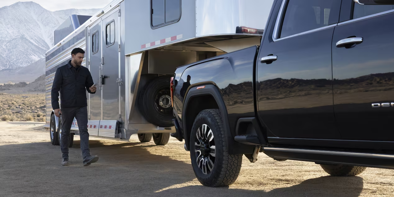 2024 GMC Sierra HD | Trailering